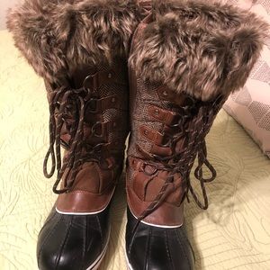 3M Thinsulate Fur Lined Rubber Sole Boots Size 11